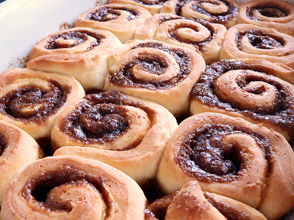 Whole wheat cinnamon rolls