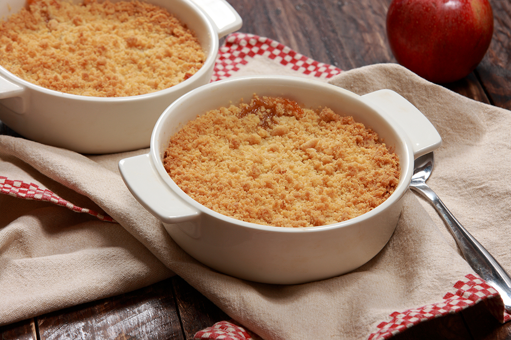 Apple crisp with oatmeal topping - Good in Every Grain