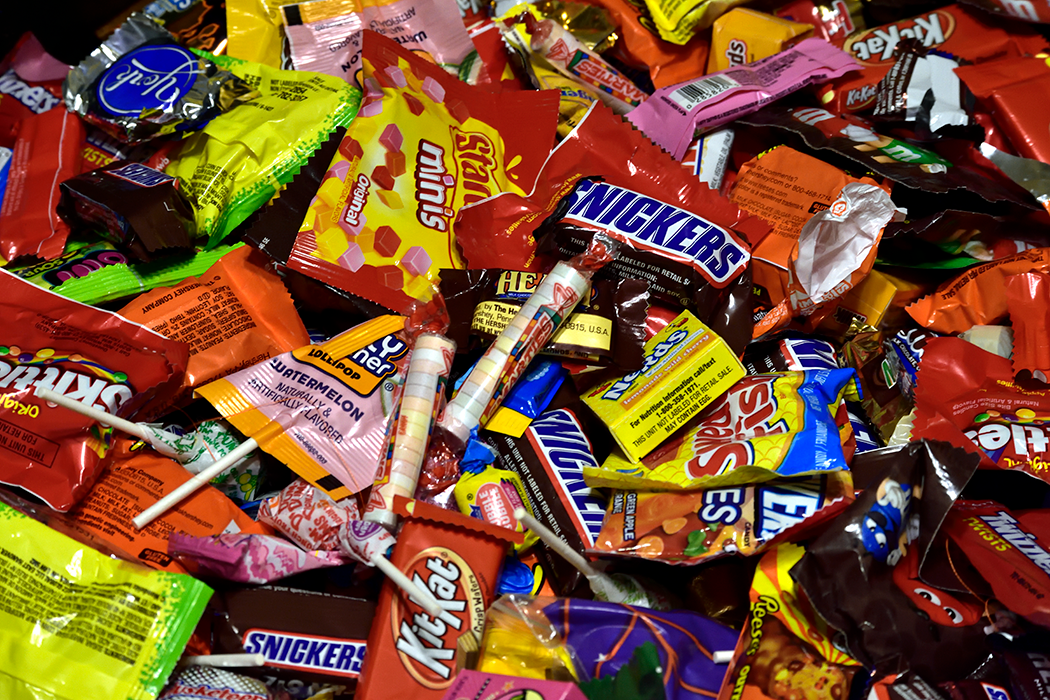 Surviving Halloween in the classroom- dietitian tips - Good in Every Grain