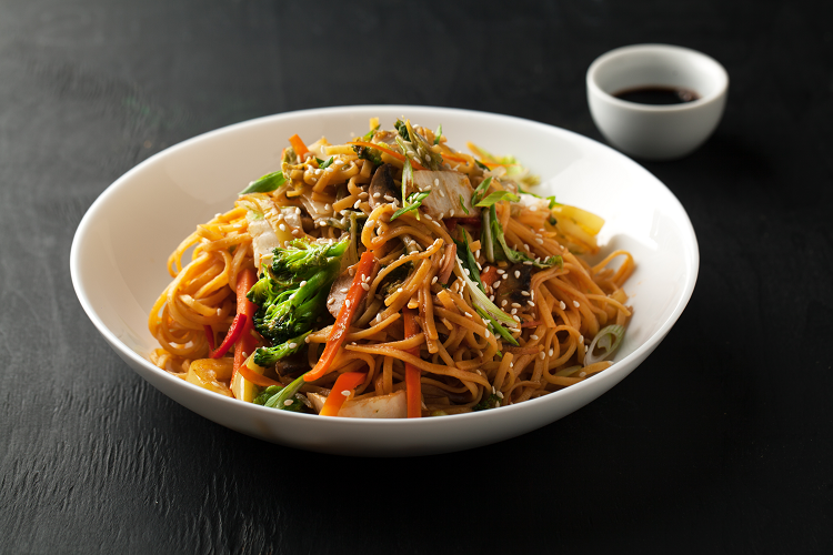 https://goodineverygrain.ca/wp-content/uploads/2023/06/chicken-chow-mein.png